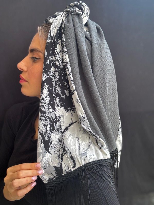 ⁦מטפחת מעוצבת שפריץ משולב אפור⁩ – תמונה ⁦3⁩